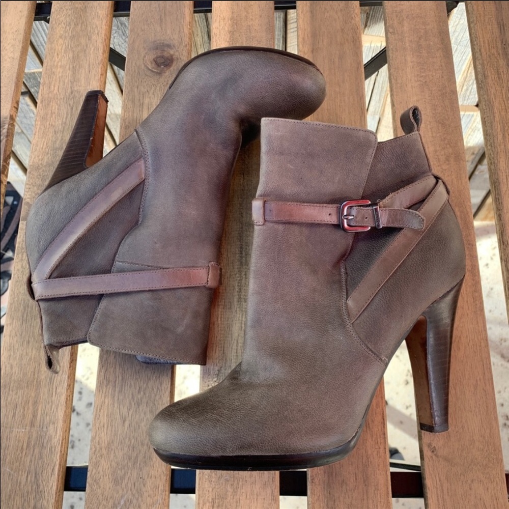 Aldo booties size 9